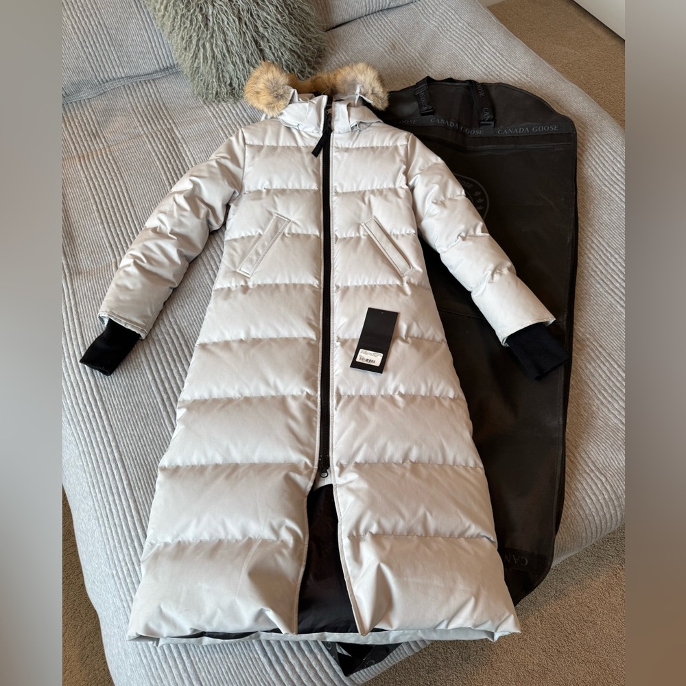 Canada Goose Mystique fusion long parka in silverbirch - Picture 9 of 16